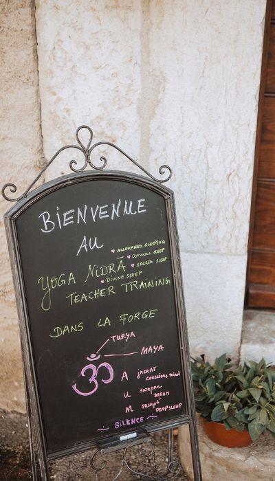 Ambiance douce pour le travail yoga geneve